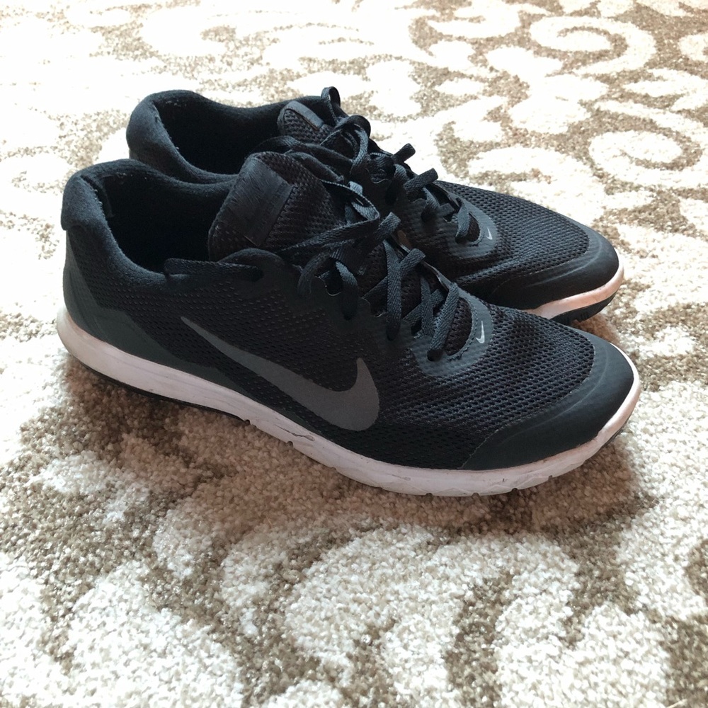 Nike Flex Experience Run 4